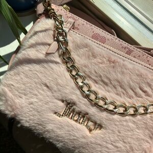 NWT Juicy Couture Blush Faux Fur Crossbody | Gold Chain | Logo Monogram